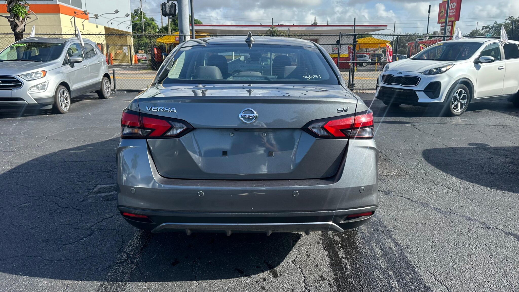 NISSAN VERSA SV SEDAN 4D 2021