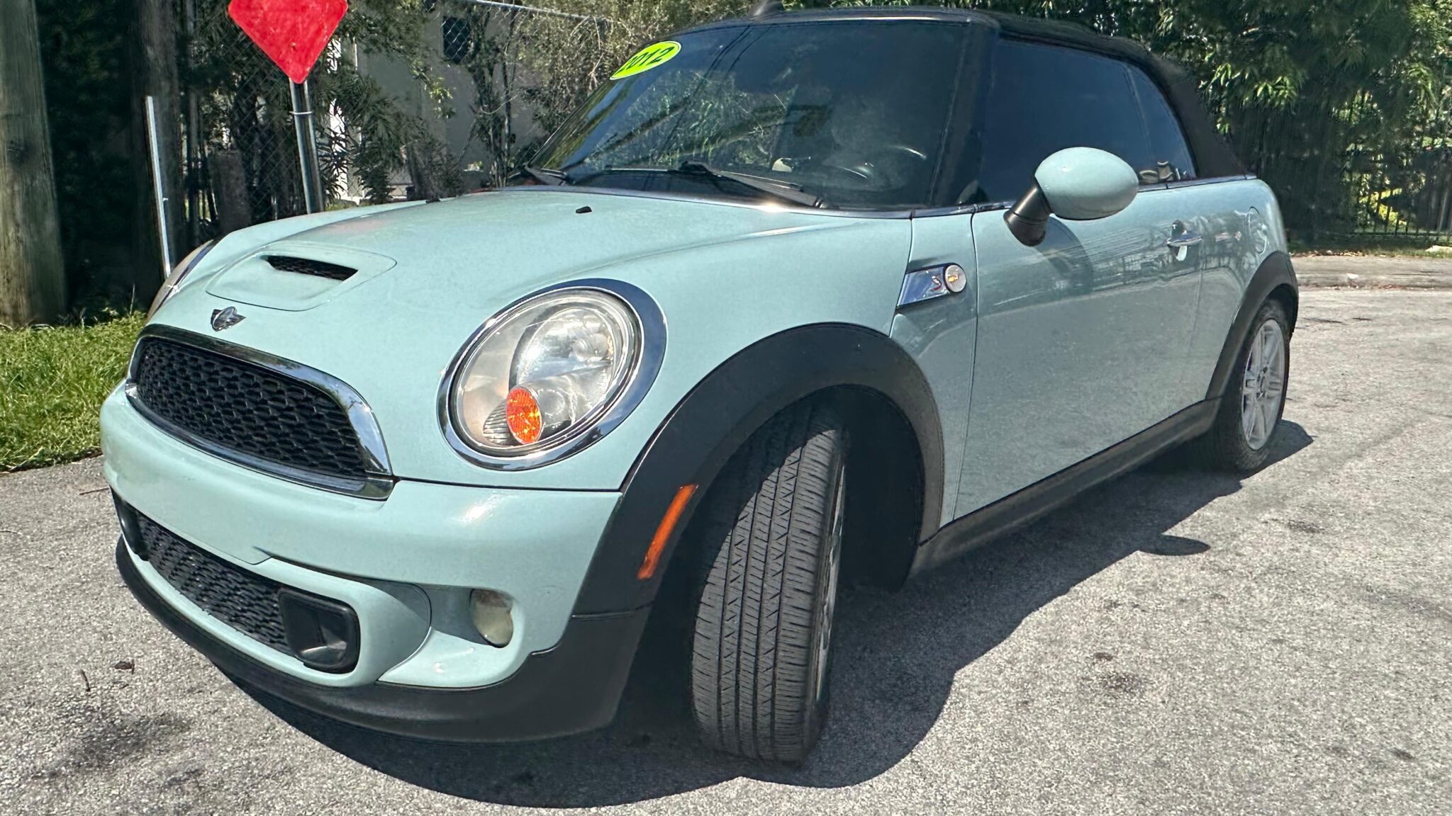 MINI CONVERTIBLE COOPER S CONVERTIBLE 2D 2012