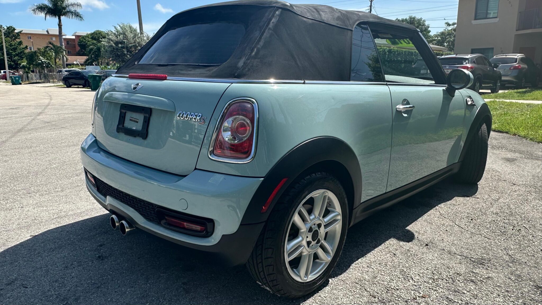 MINI CONVERTIBLE COOPER S CONVERTIBLE 2D 2012