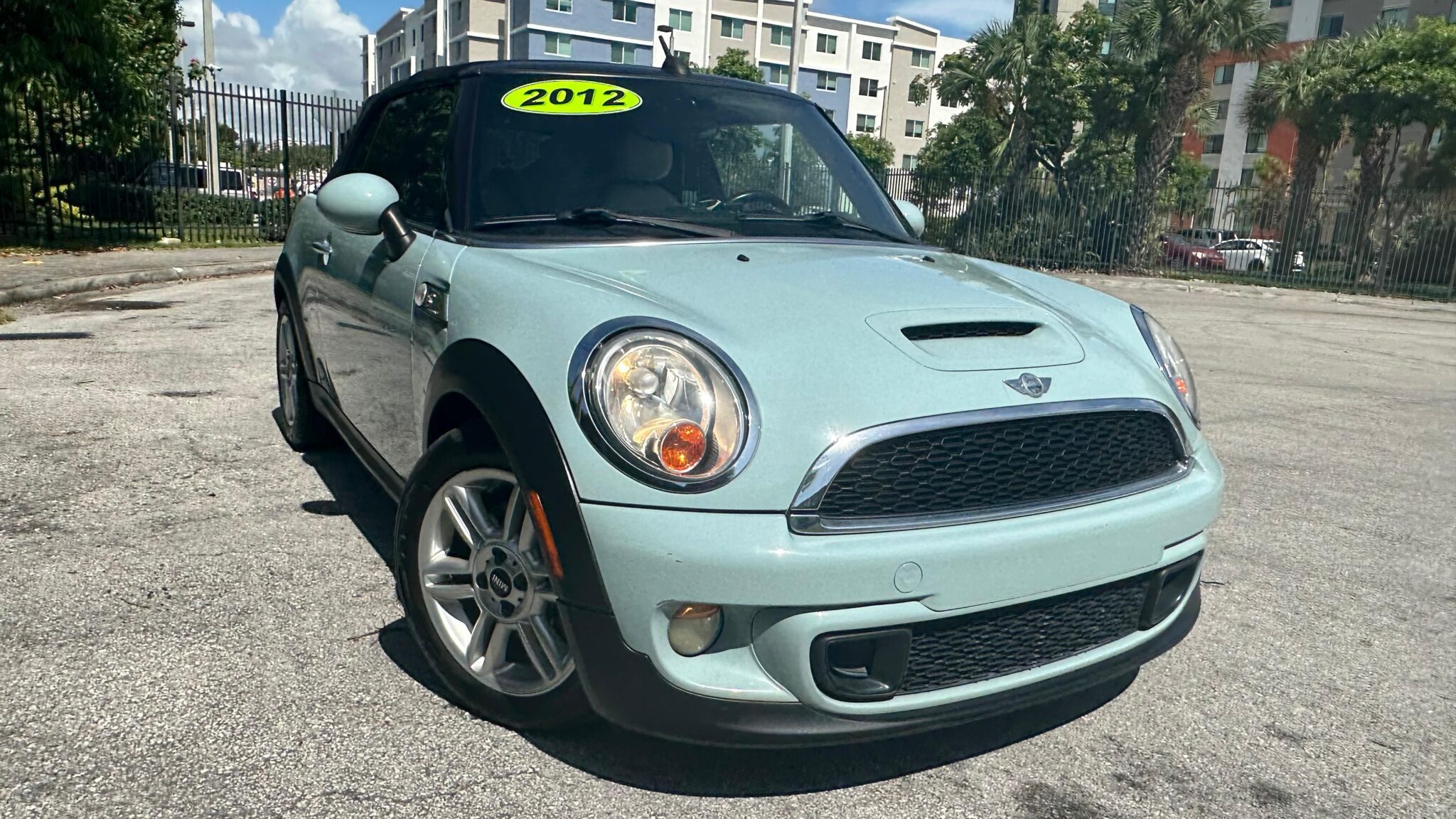 MINI CONVERTIBLE COOPER S CONVERTIBLE 2D 2012