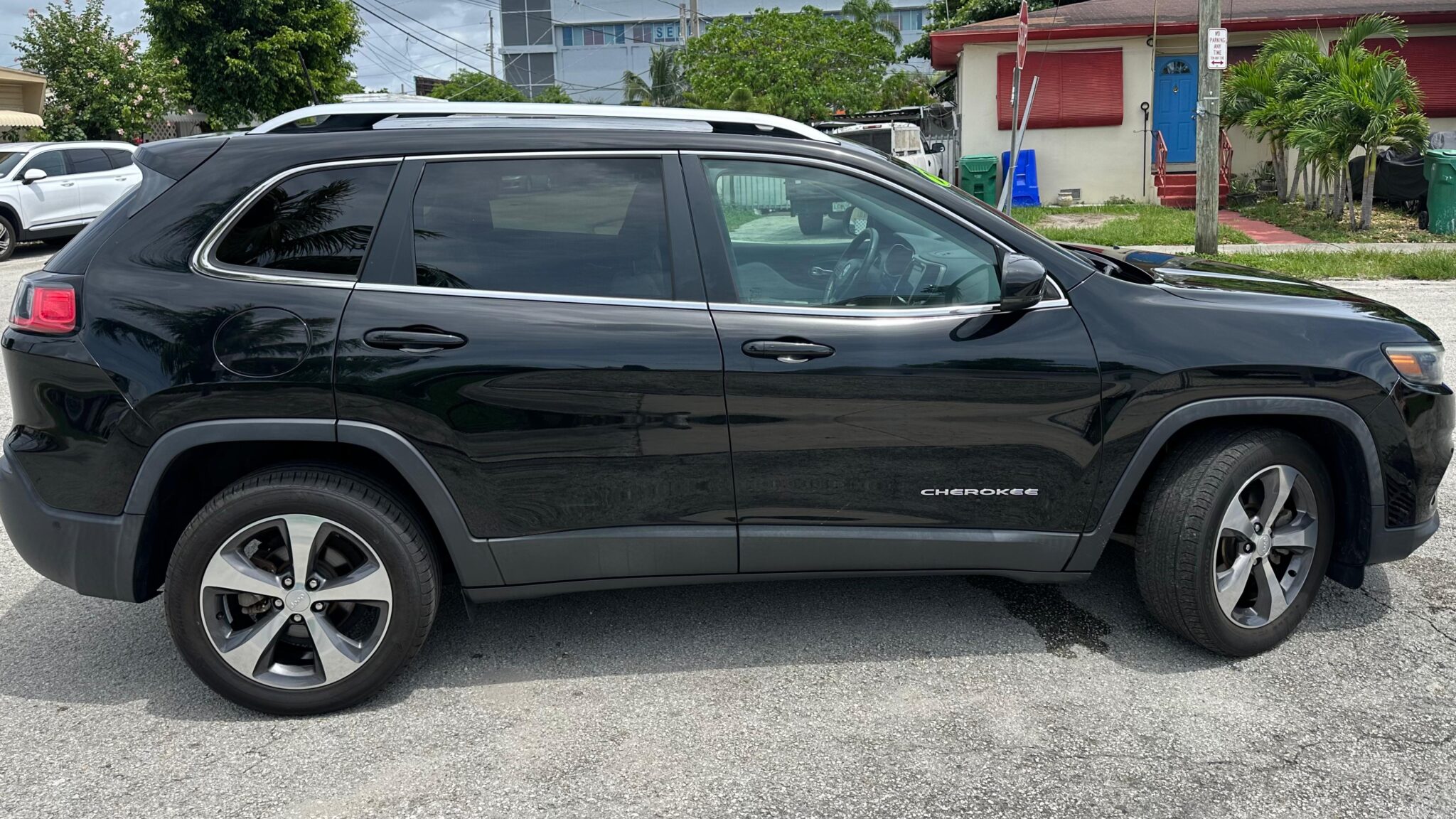 JEEP CHEROKEE LIMITED SPORT UTILITY 4D 2019