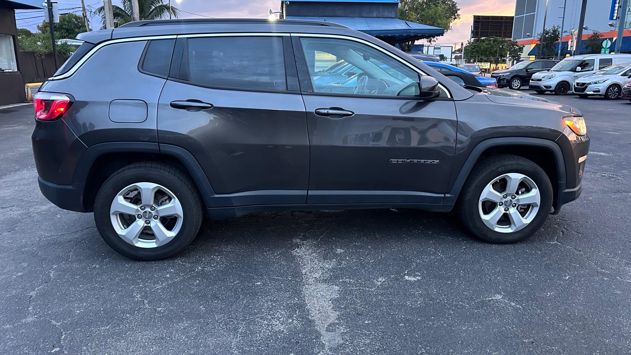 JEEP COMPASS LATITUDE SPORT UTILITY 4D 2019