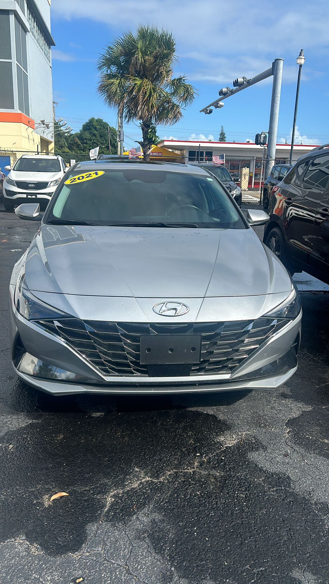 HYUNDAI ELANTRA LIMITED SEDAN 4D 2021