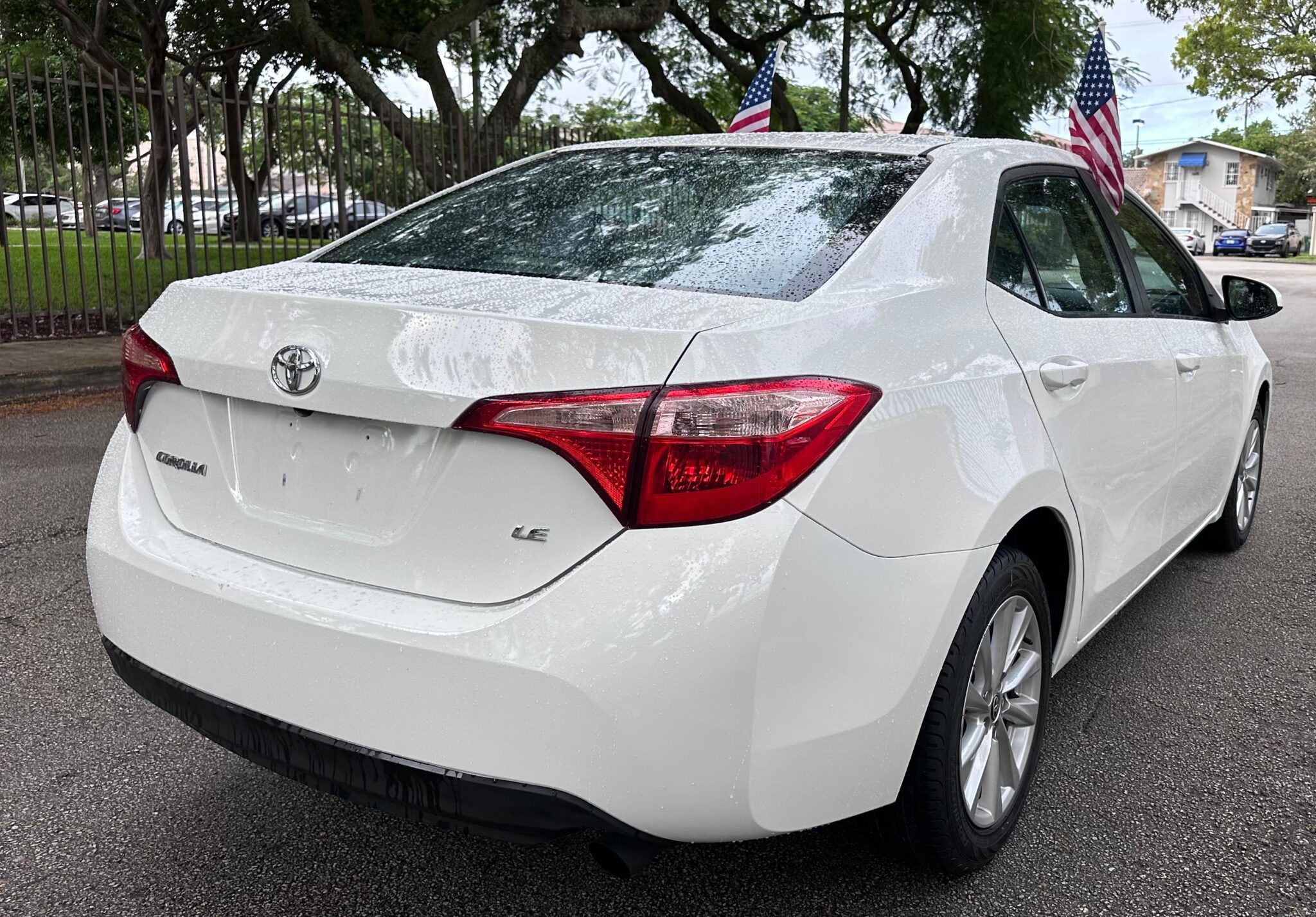 TOYOTA COROLLA LE SEDAN 4D 2018