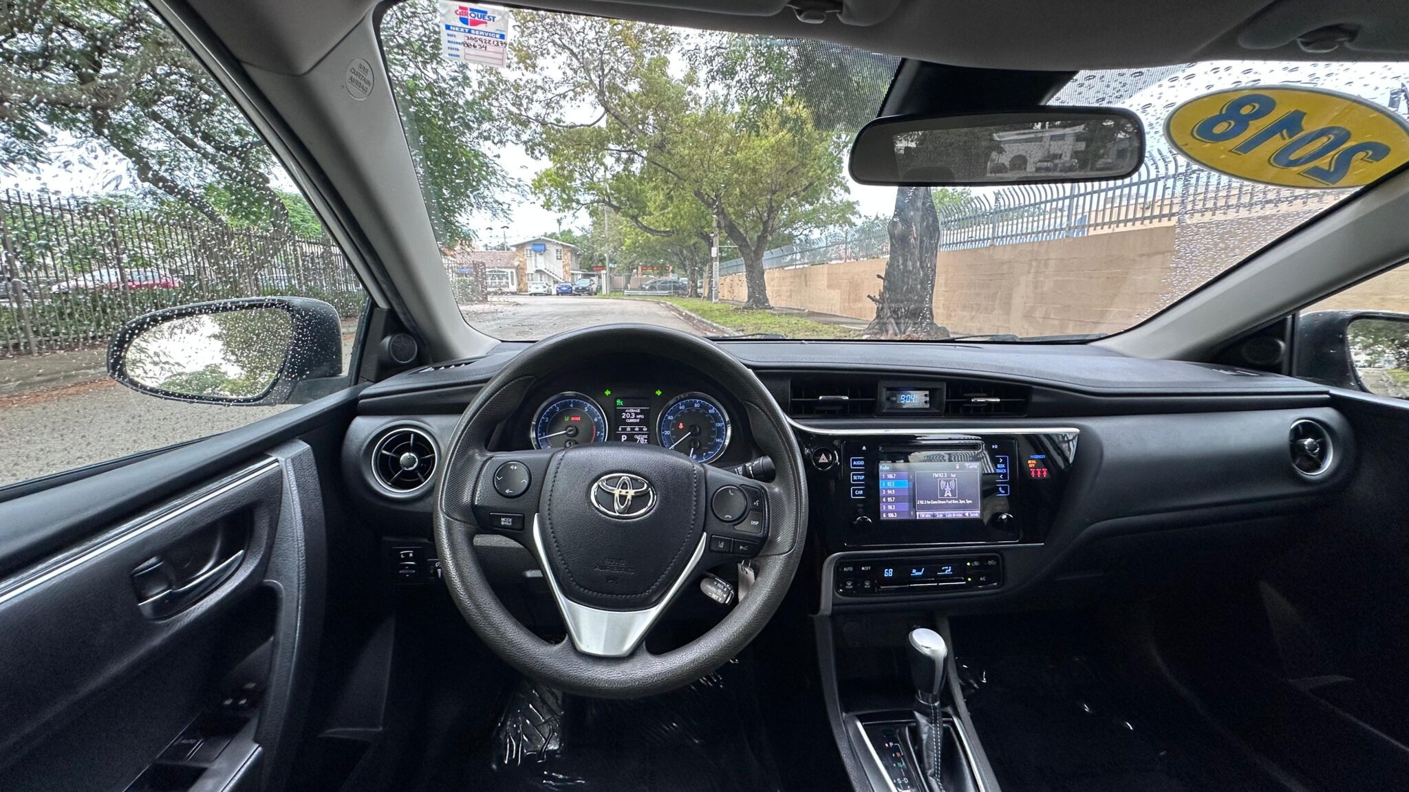 TOYOTA COROLLA LE SEDAN 4D 2018