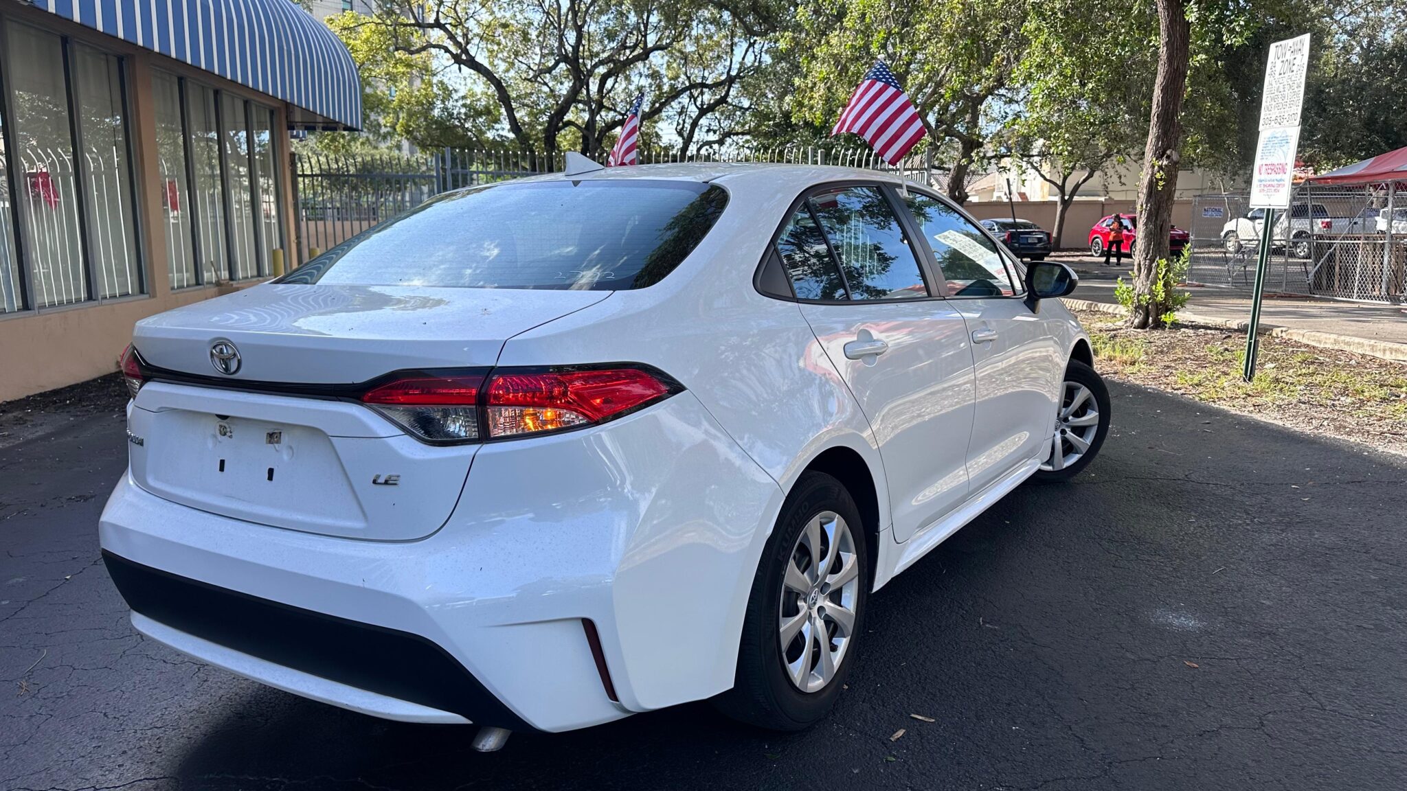 TOYOTA COROLLA LE SEDAN 4D 2020