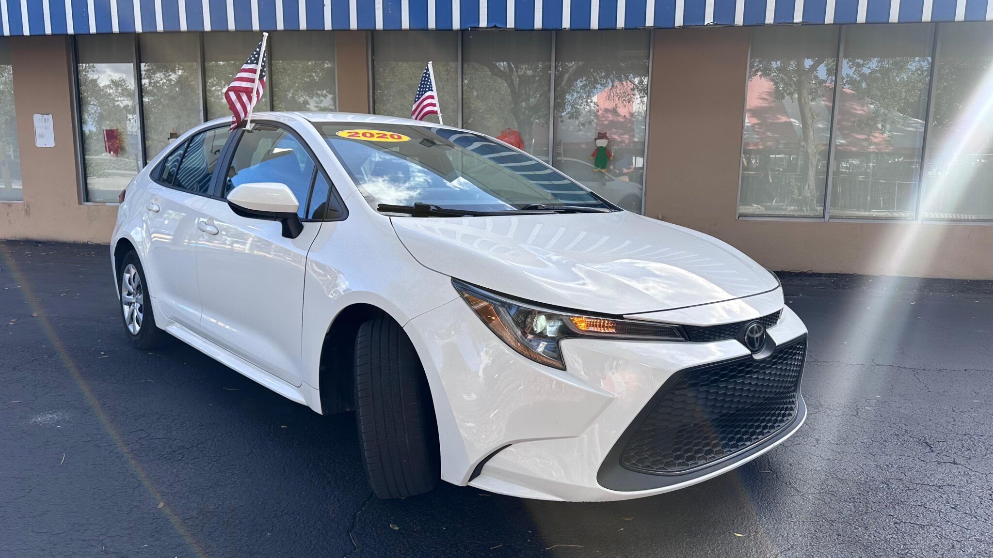 TOYOTA COROLLA LE SEDAN 4D 2020