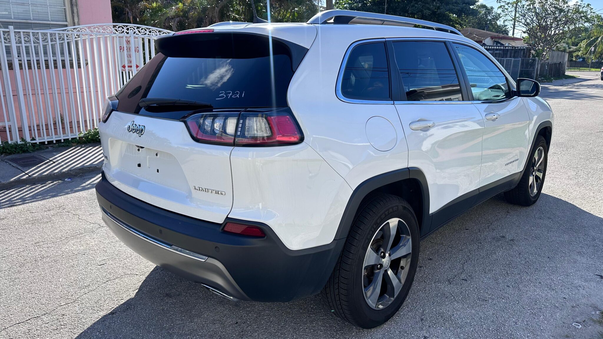 JEEP CHEROKEE LIMITED SPORT UTILITY 4D 2019