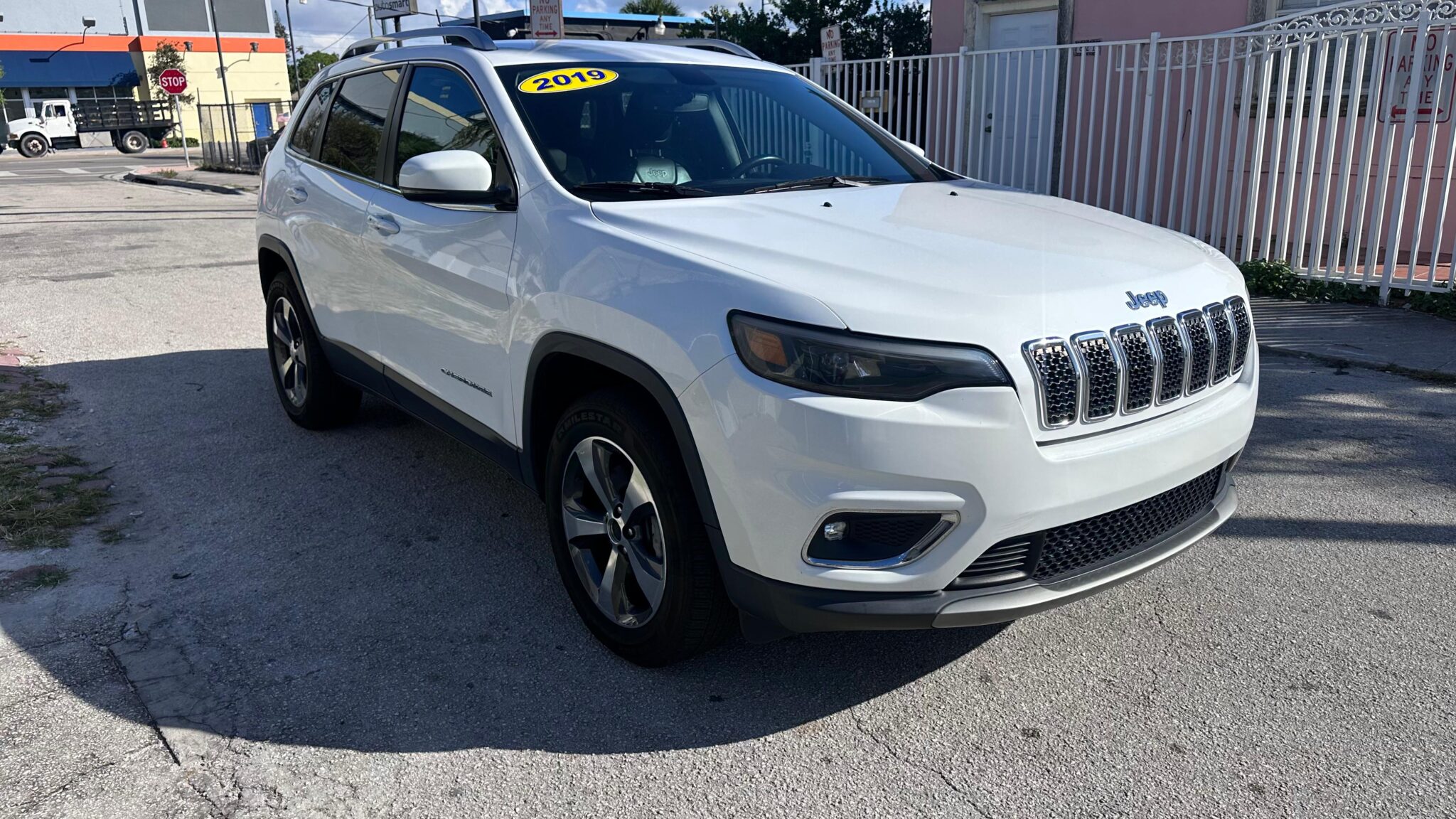 JEEP CHEROKEE LIMITED SPORT UTILITY 4D 2019