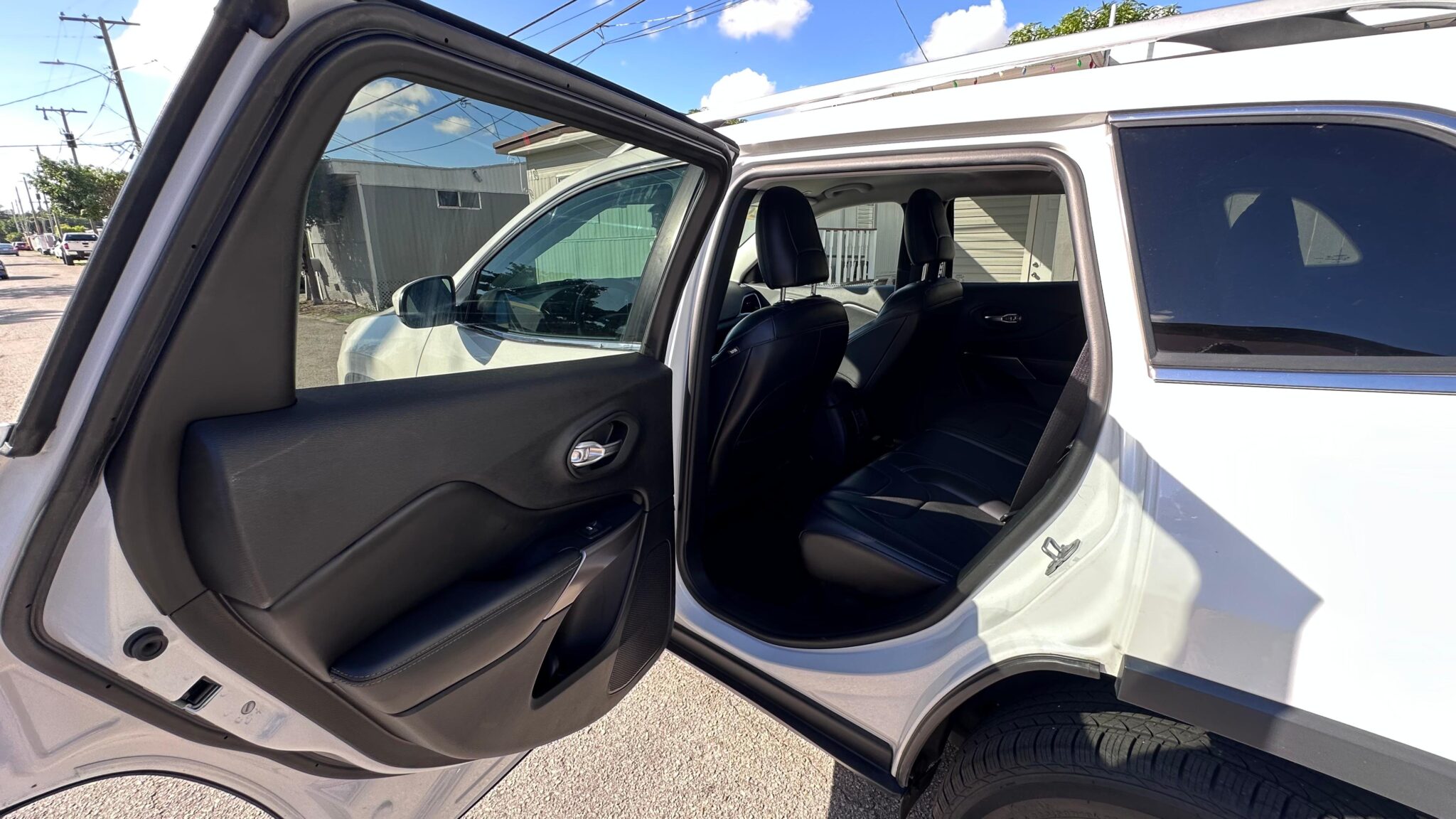 JEEP CHEROKEE LIMITED SPORT UTILITY 4D 2019