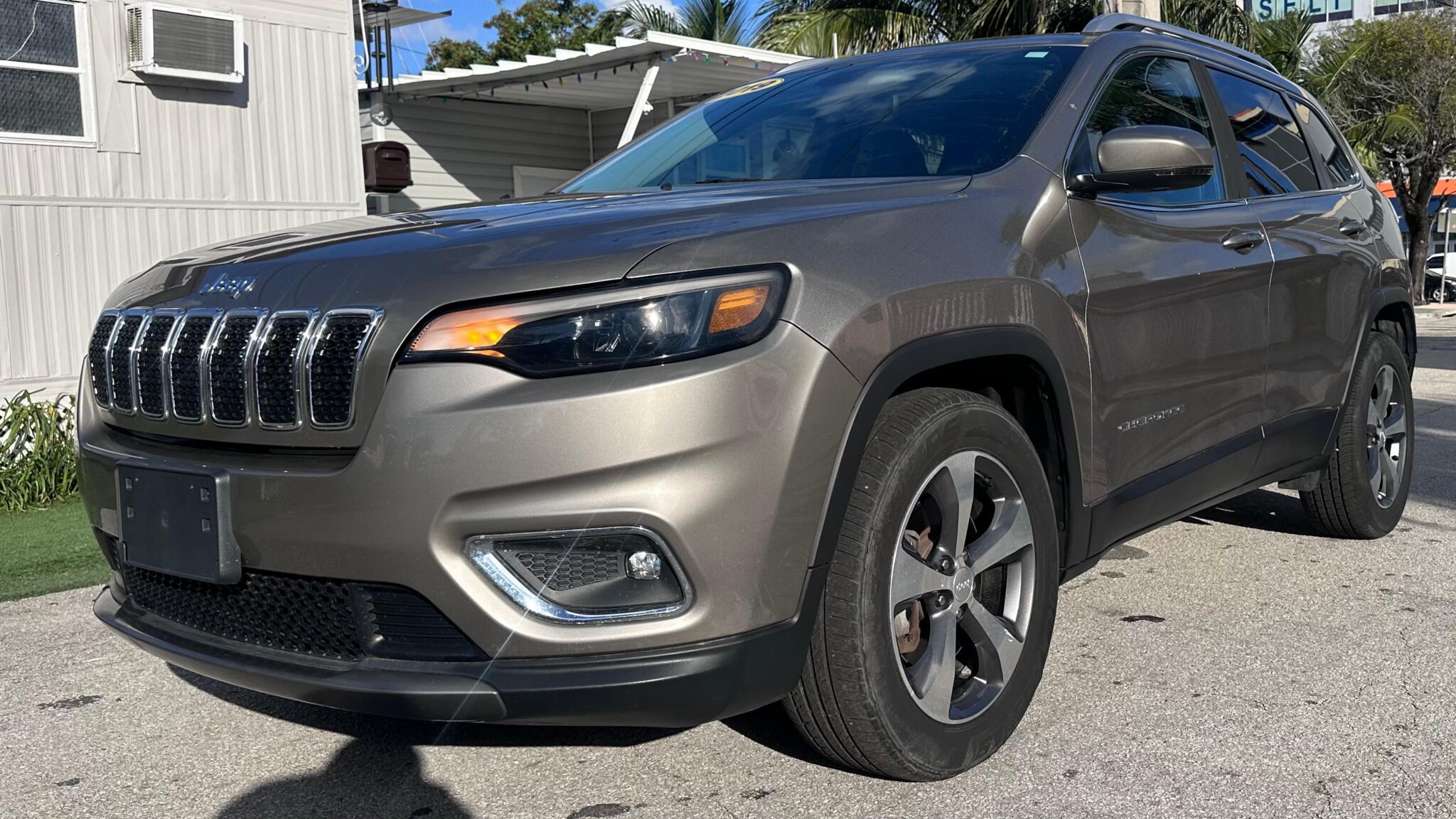 JEEP CHEROKEE LIMITED SPORT UTILITY 4D 2019