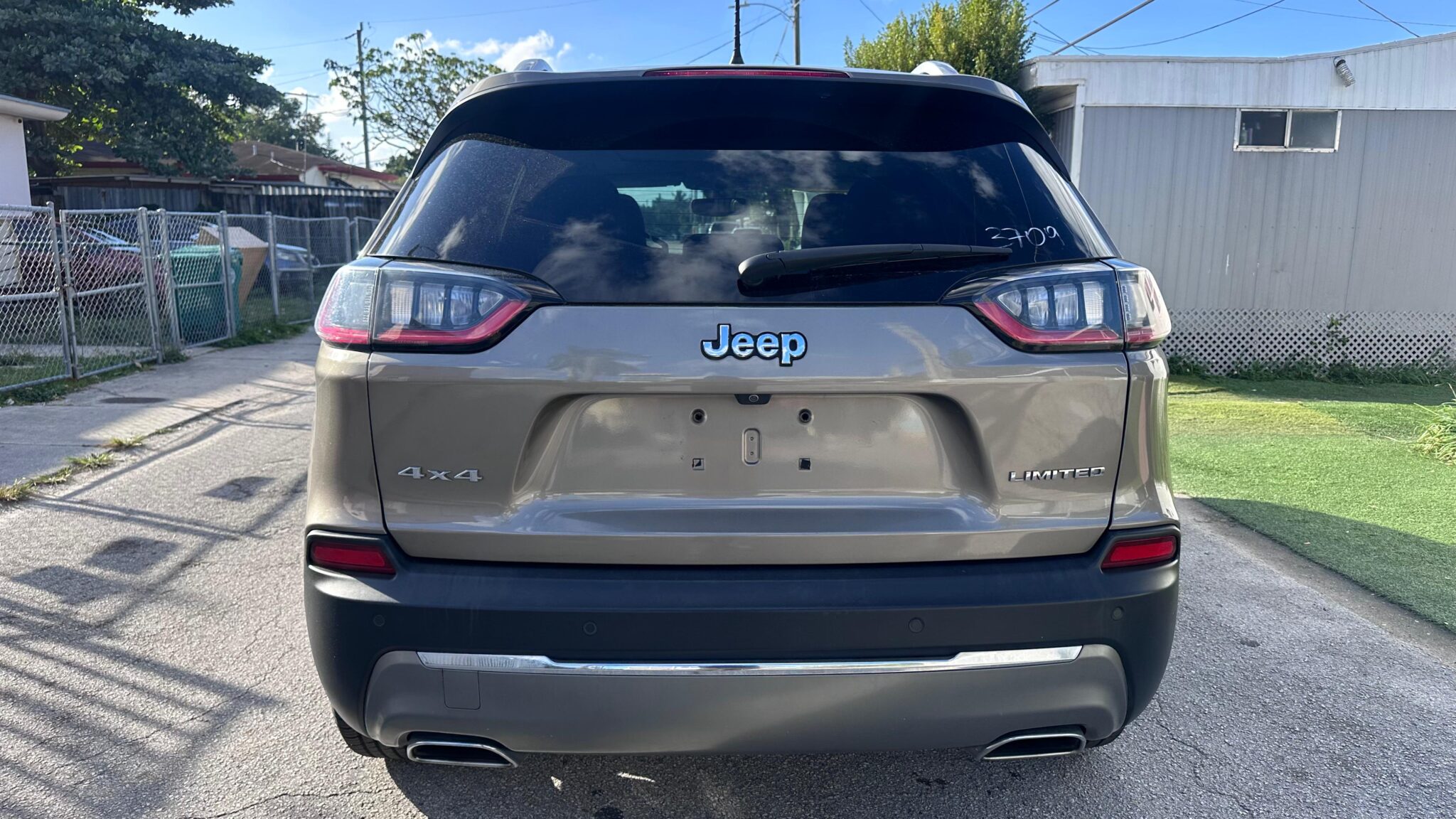 JEEP CHEROKEE LIMITED SPORT UTILITY 4D 2019