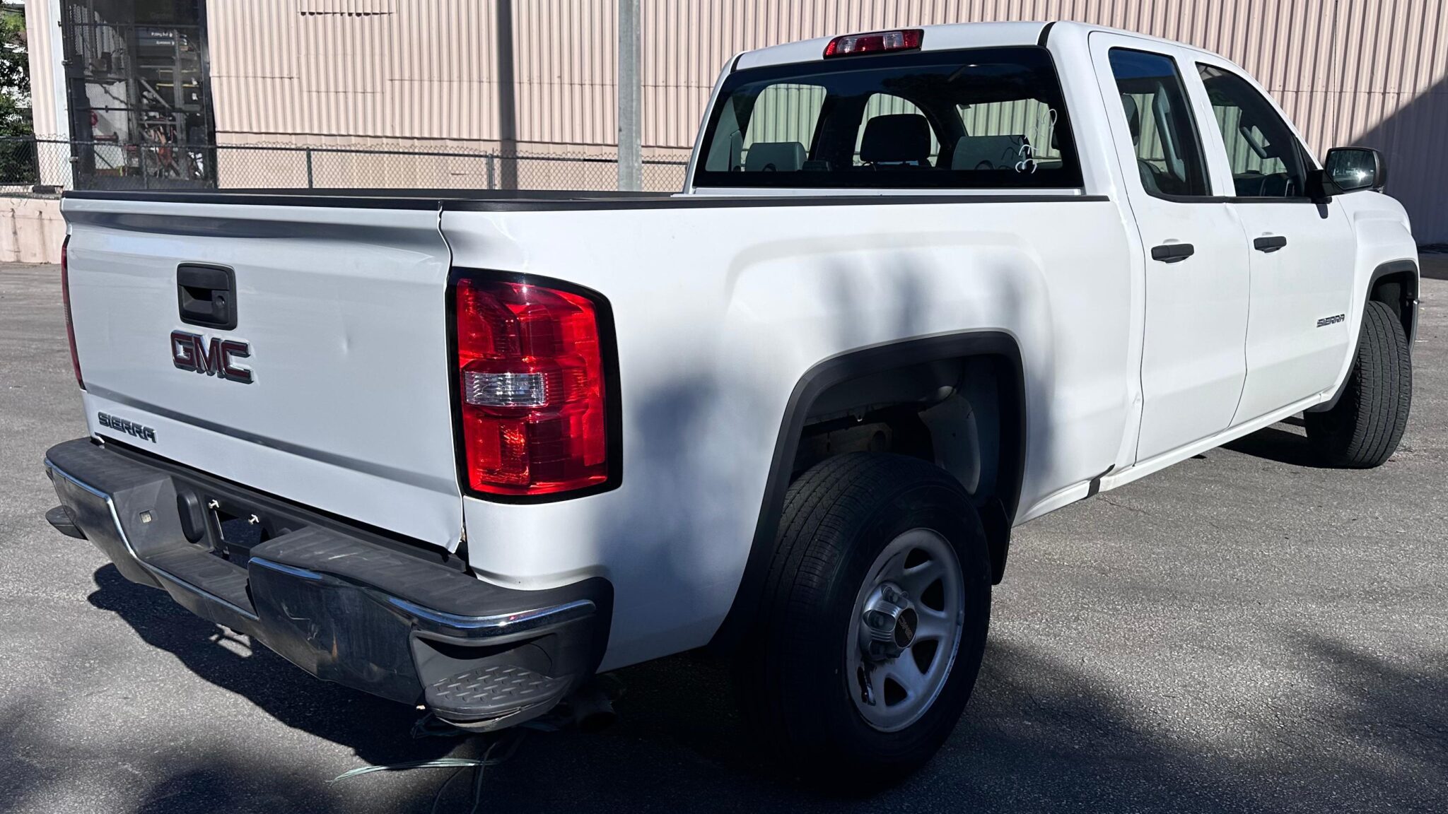 GMC SIERRA 1500 DOUBLE CAB PICKUP 4D 6 1/2 FT 2016