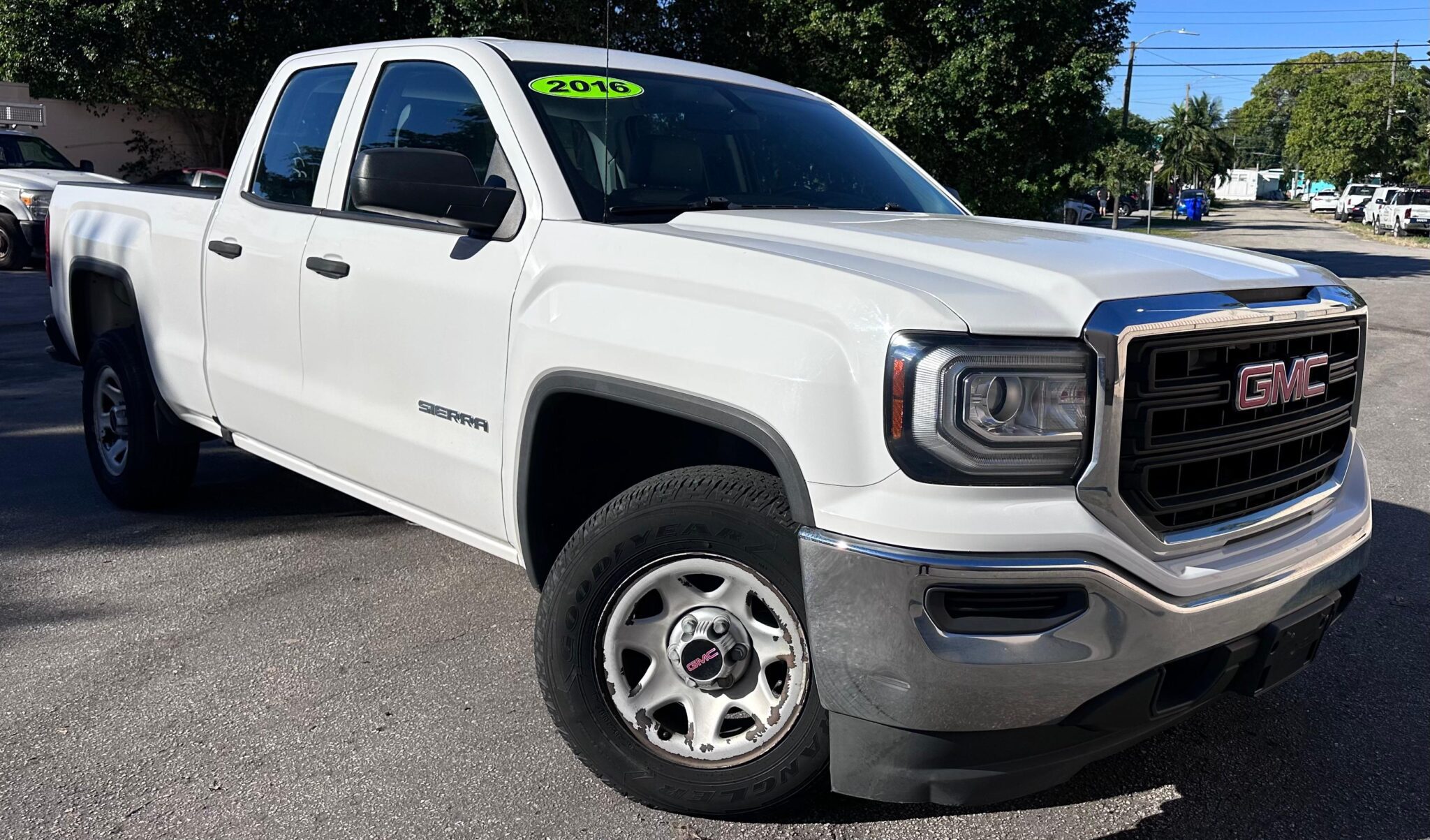 GMC SIERRA 1500 DOUBLE CAB PICKUP 4D 6 1/2 FT 2016