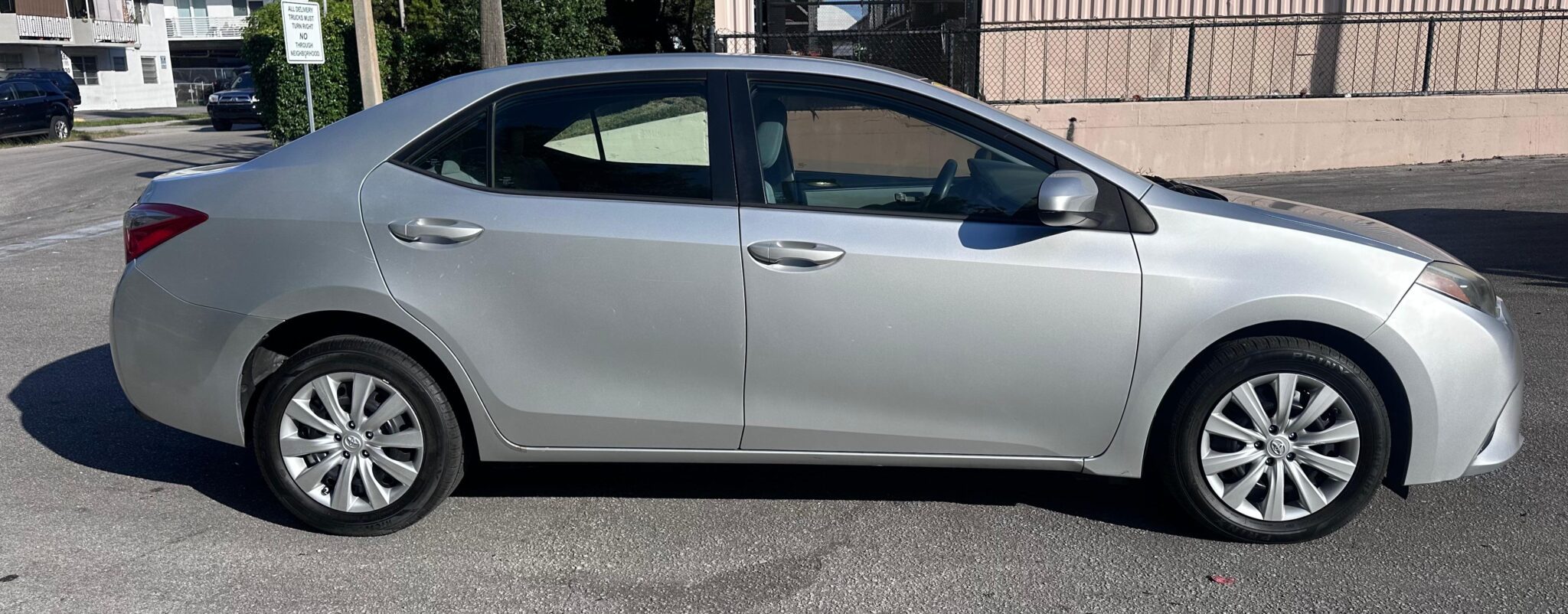 TOYOTA COROLLA LE SEDAN 4D 2015