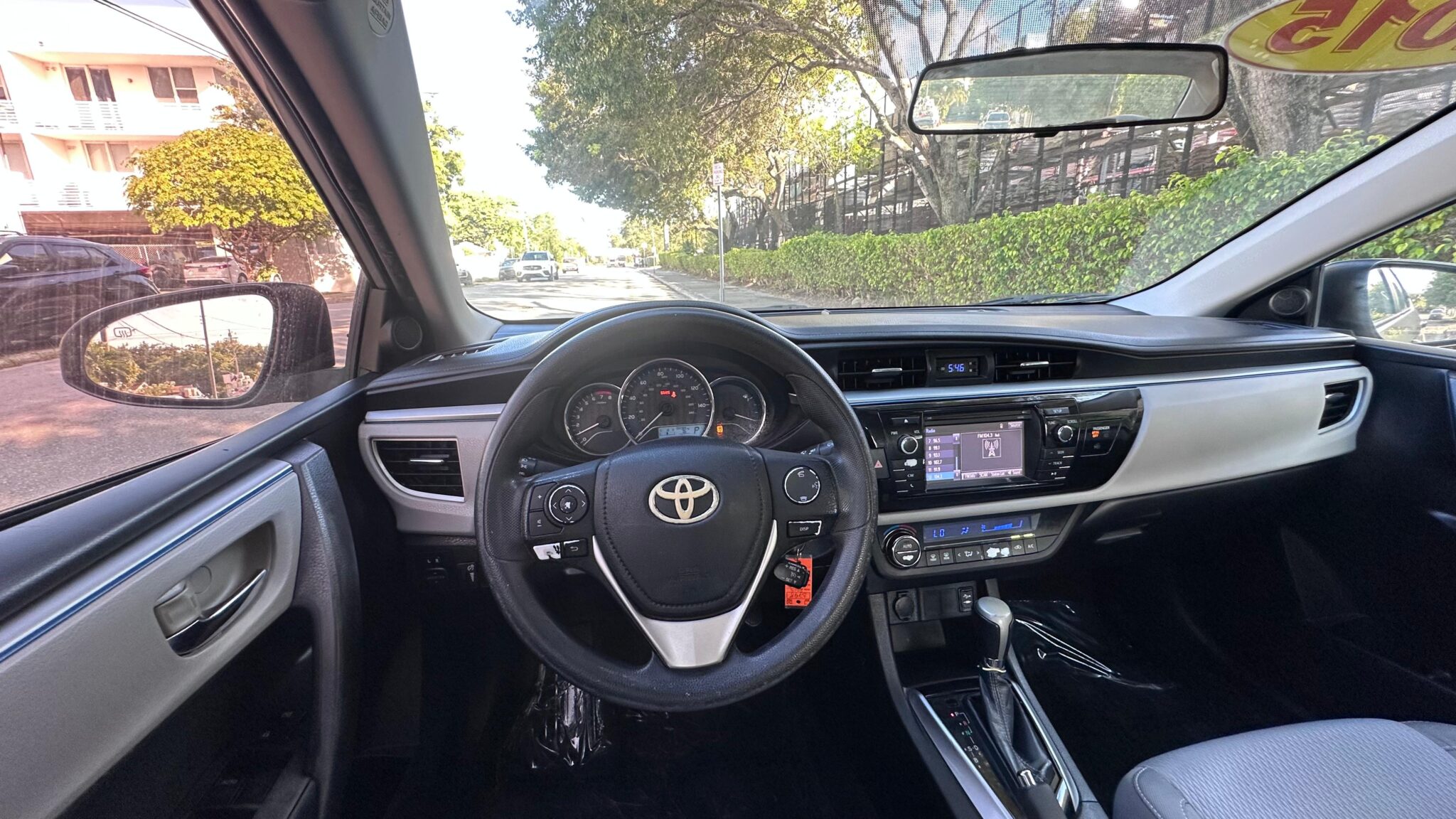 TOYOTA COROLLA LE SEDAN 4D 2015