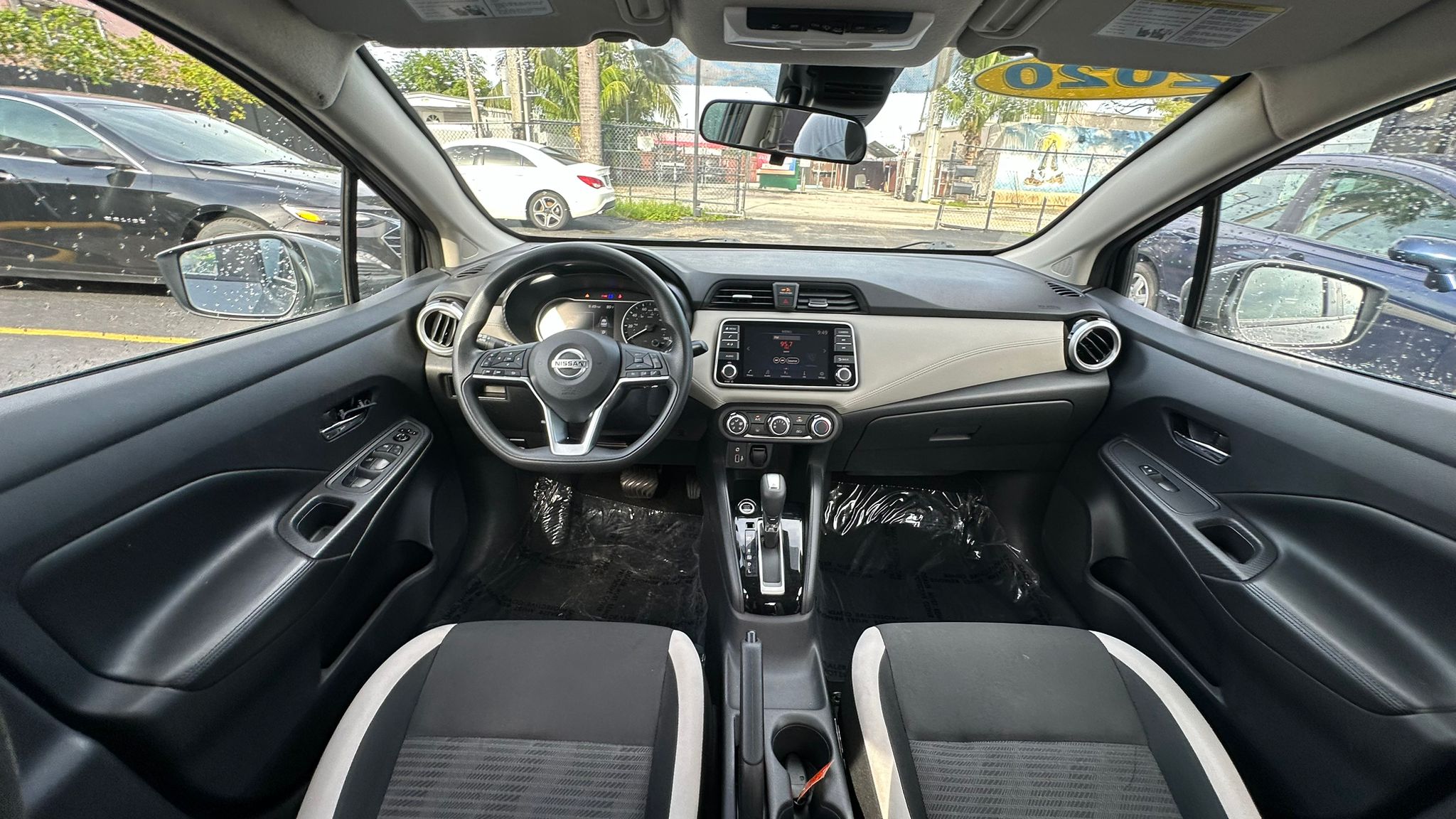 NISSAN VERSA SV SEDAN 4D 2020