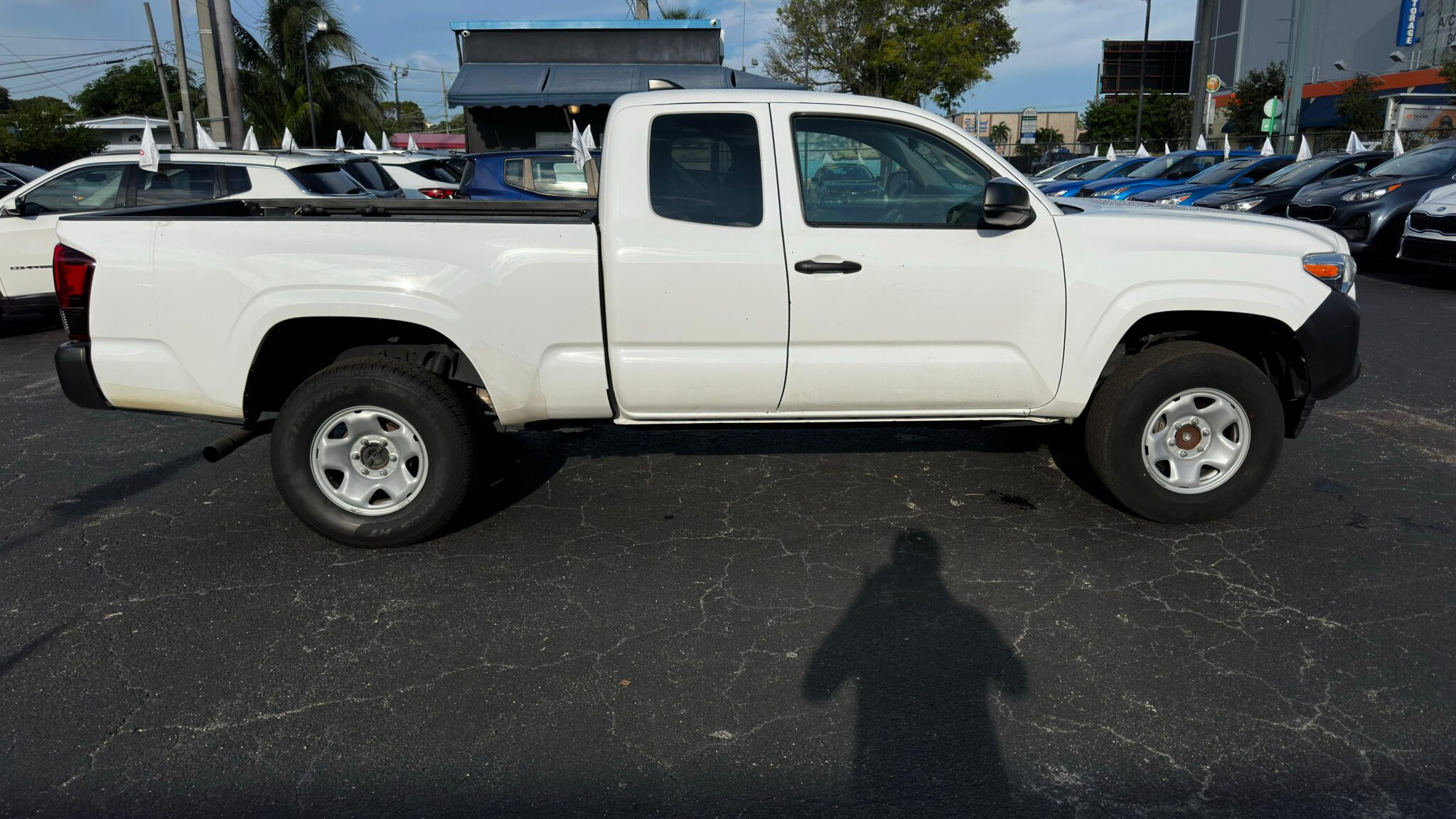 TOYOTA TACOMA ACCESS CAB SR5 PICKUP 4D 6 FT 2022