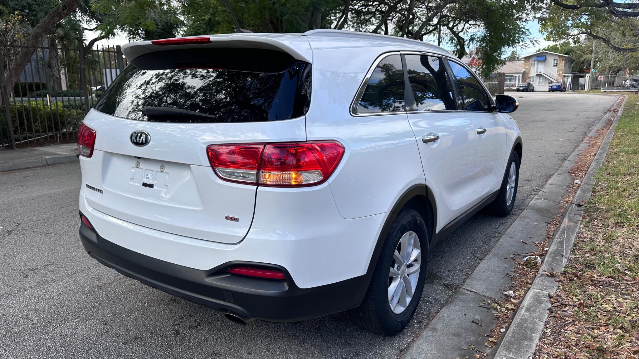 KIA SORENTO LX SPORT UTILITY 4D 2017