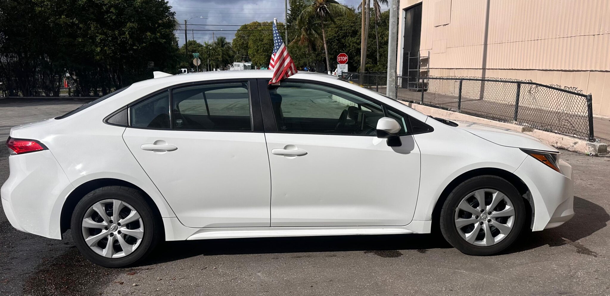 TOYOTA COROLLA LE SEDAN 4D 2021