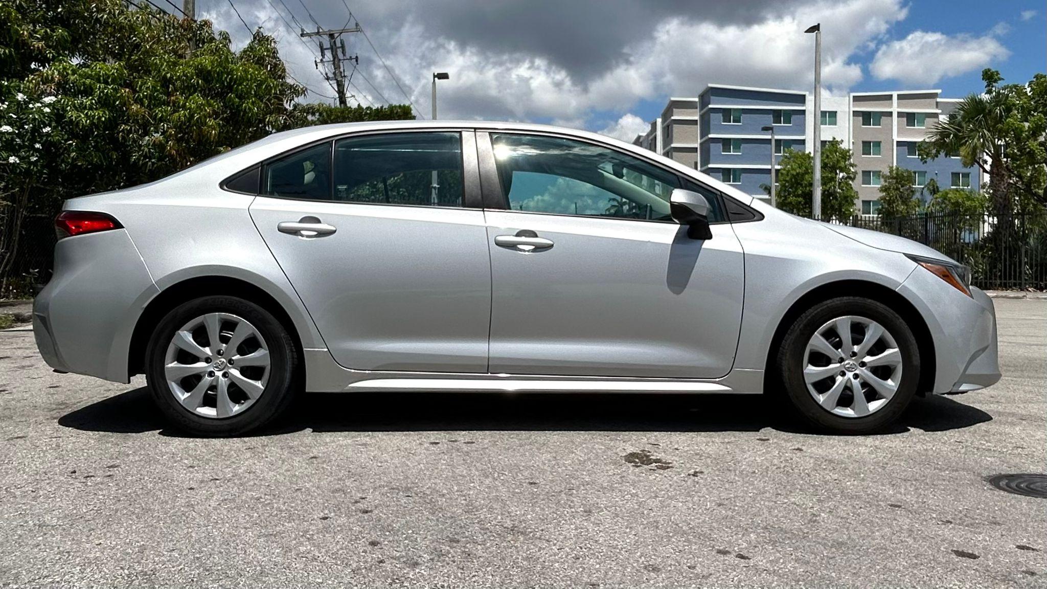 2021 TOYOTA COROLLA LE SEDAN 4Dv