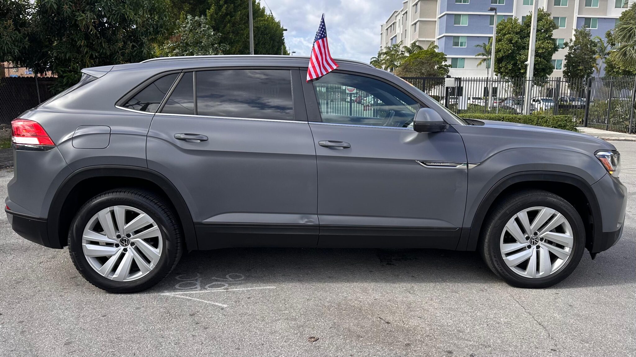 VOLKSWAGEN ATLAS CROSS SPORT SE W/TECHNOLOGY SPORT UTILITY 4D 2021