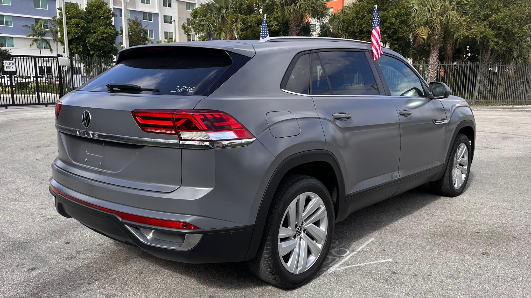 VOLKSWAGEN ATLAS CROSS SPORT SE W/TECHNOLOGY SPORT UTILITY 4D 2021