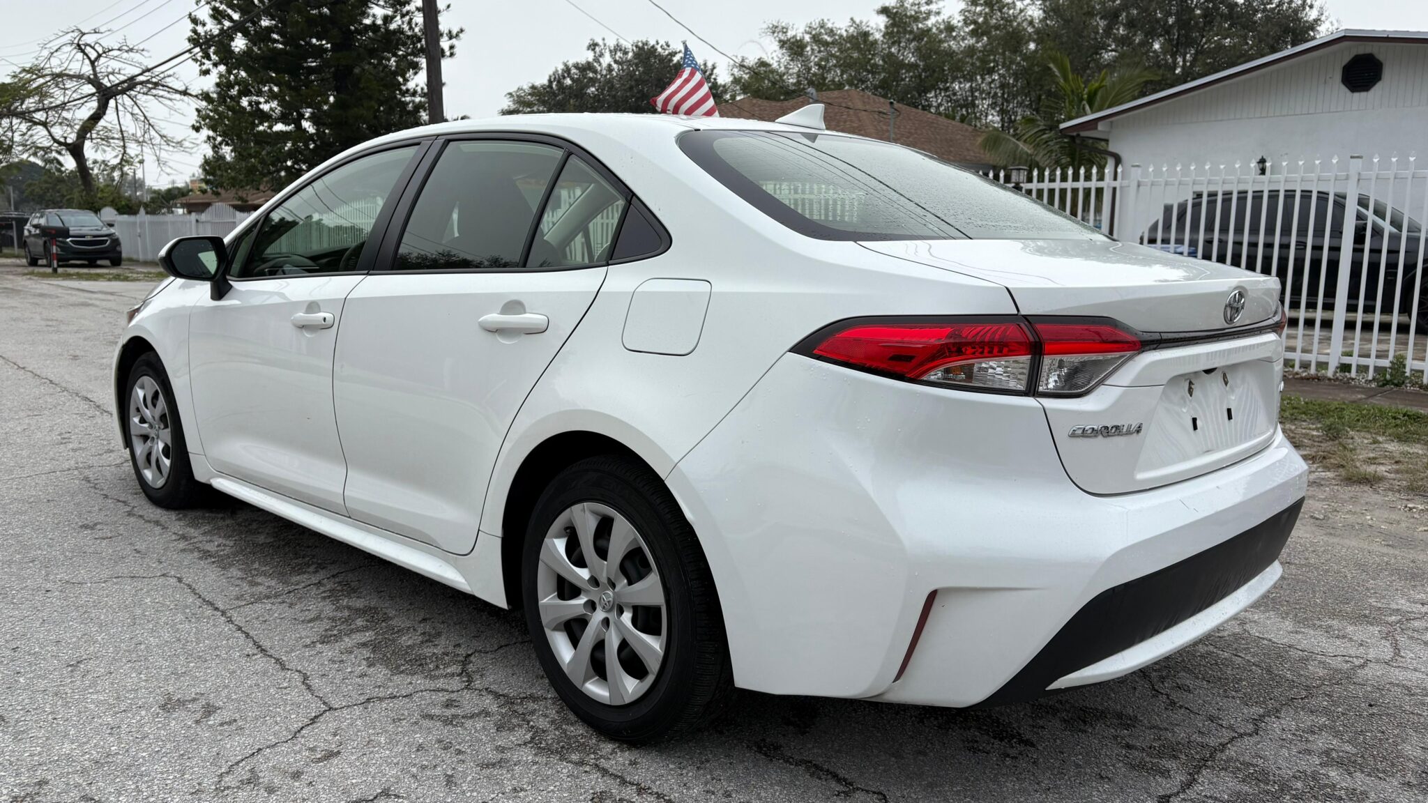 TOYOTA COROLLA LE SEDAN 4D 2021