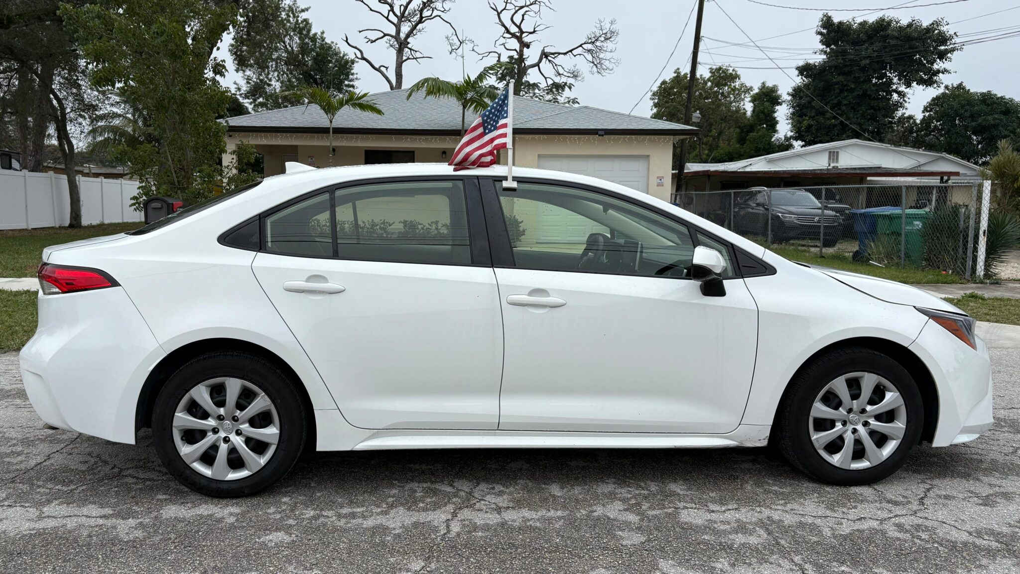 TOYOTA COROLLA LE SEDAN 4D 2021