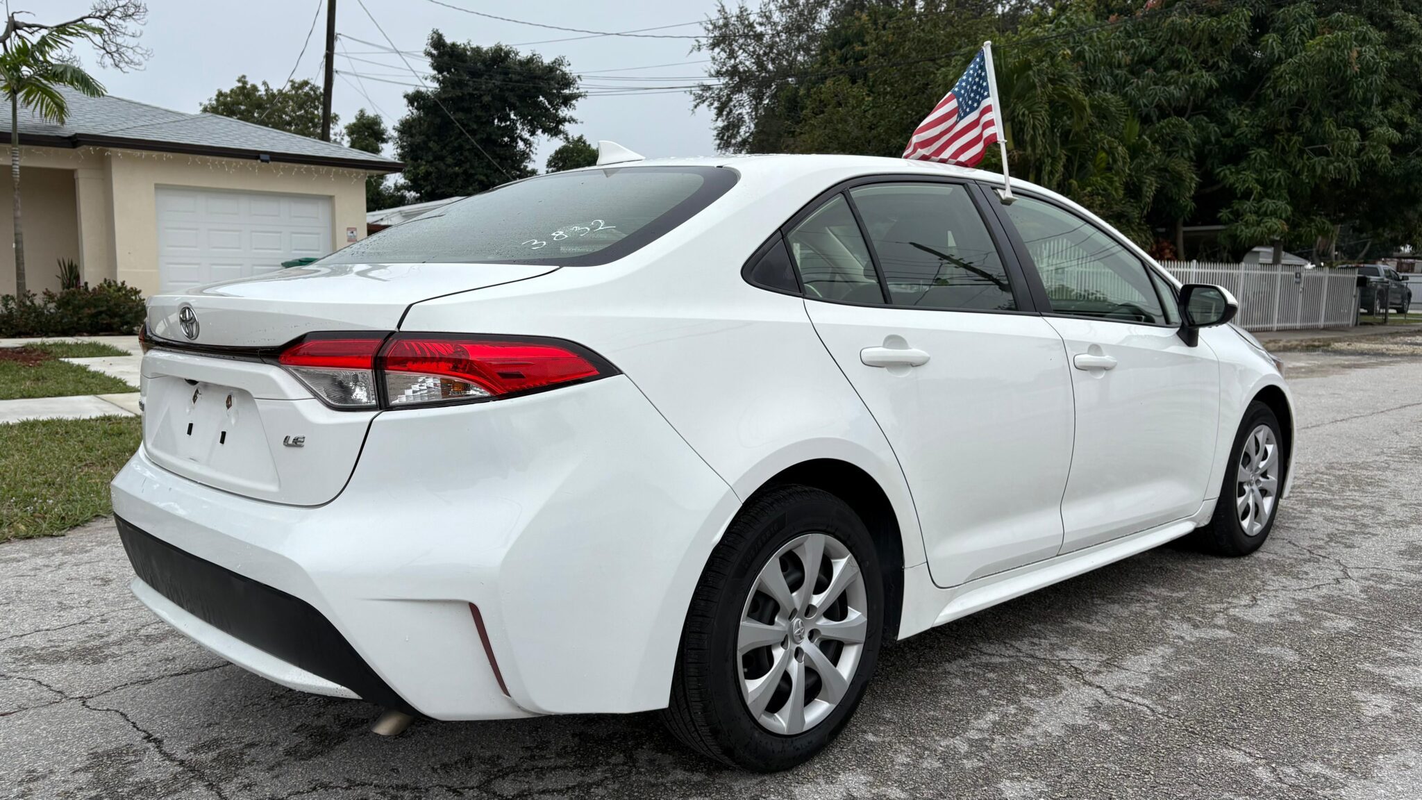 TOYOTA COROLLA LE SEDAN 4D 2021