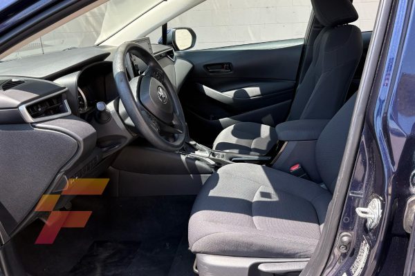 TOYOTA-COROLLA-LE-SEDAN-2022-seats front-dark-blue-franco-auto-motors-used-cars-for-sale-miami