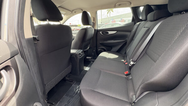 Nissan Rogue Sport 2018 (3920) - Imagen 9