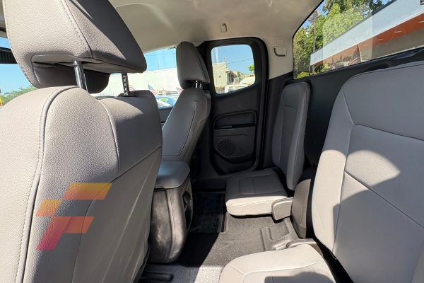 Chevrolet Colorado 2WD Work Truck RWD 2021 - 3656D - back seats - pickups usadas en franco automotors
