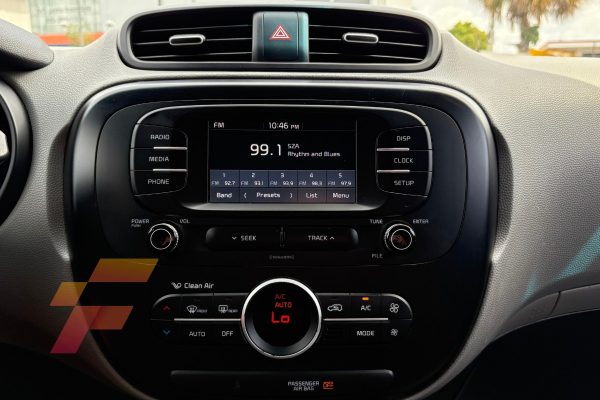 Kia-Soul-2017-Wagon-3849-radio-franco-automotors