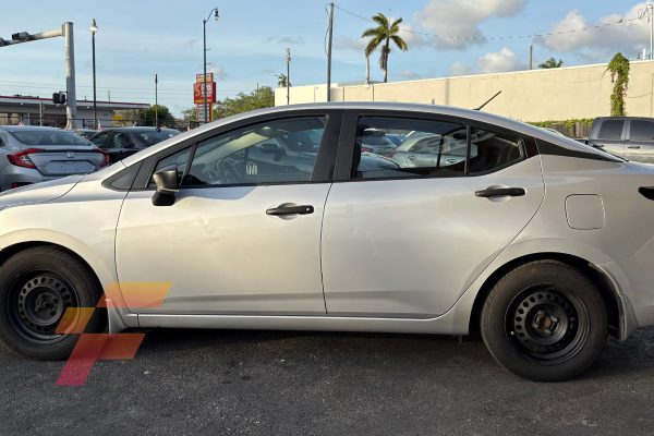 Nissan Versa 2021 - 3912-lateral- autos usados de venta - franco automotors miami