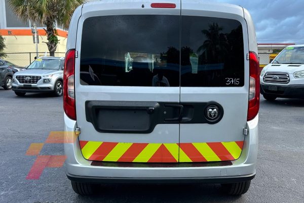 RAM Promaster City Cargo 2019 - 3715B - exterior atras - franco automotors