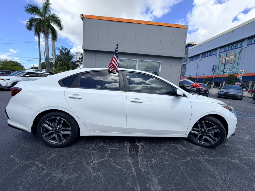 Kia Forte S Sedan 2019 (3946B) - Imagen 8