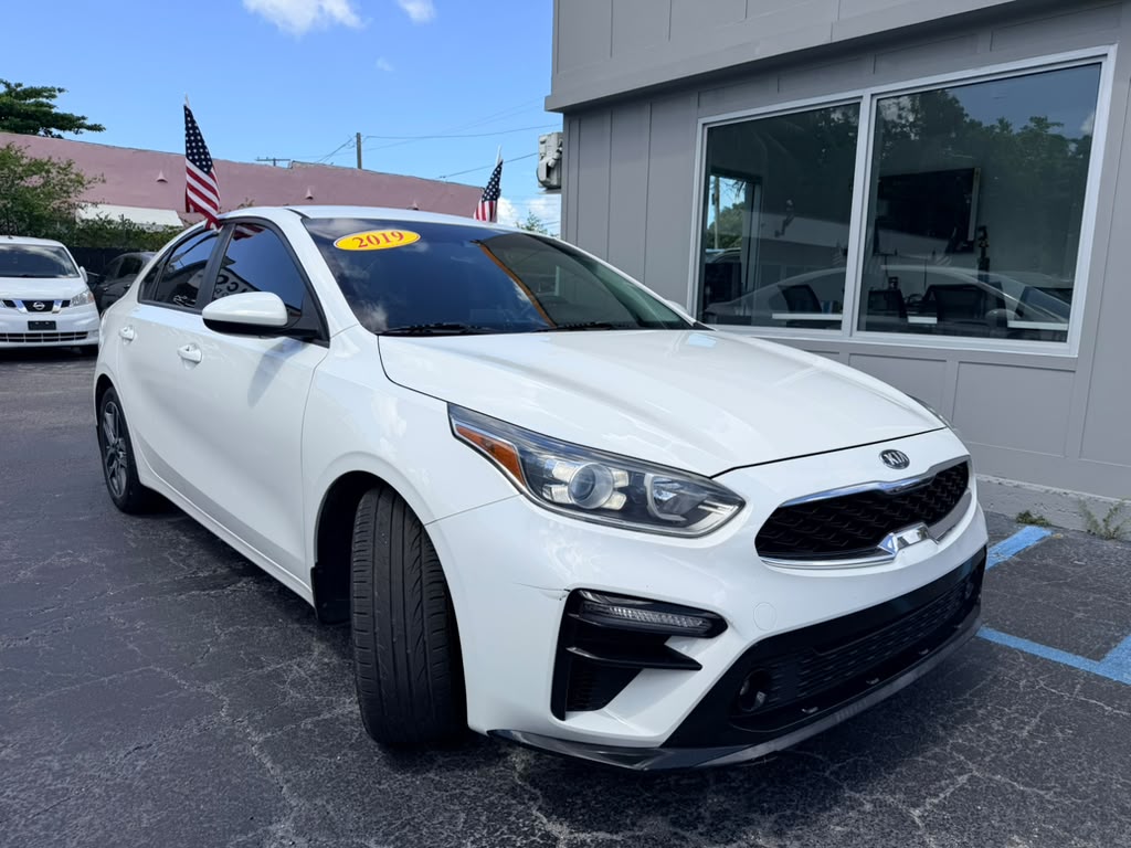 Kia Forte S Sedan 2019 (3946B) - Imagen 2