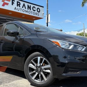 nissan-versa-2021-carro-disponible-a-la-venta-en-Franco-Auto-Motors-Miami