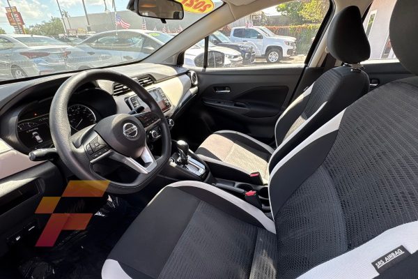 nissan-versa-2021-seats-disponible-a-la-venta-en-Franco-Auto-Motors-Miami