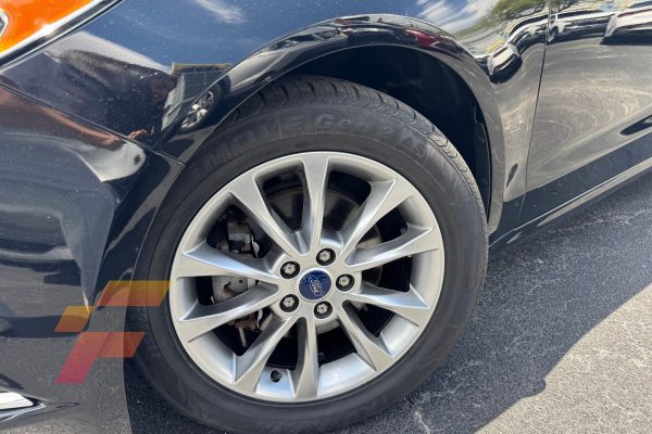 Ford Fusion SE 2017 -3957-wheel- franco automotors