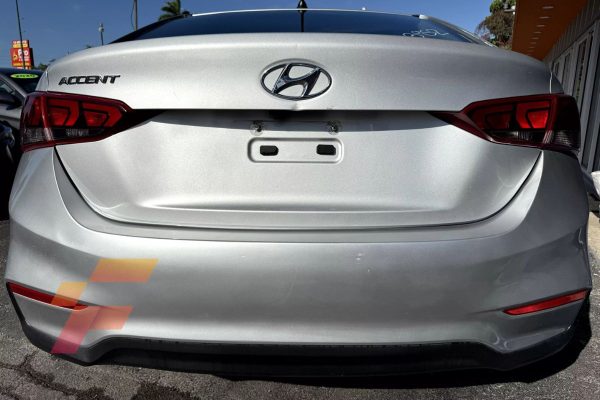 Hyundai Accent 2021 -3952 - trunk - franco automotors