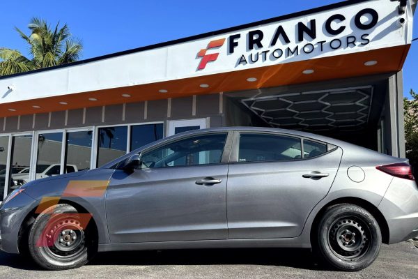 Hyundai Elantra 2020 (3936) - Imagen 3