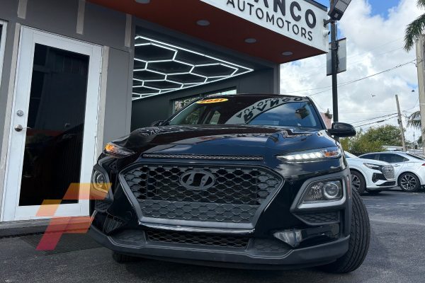 Hyundai Kona SE 2021 -3961- front - franco automotors