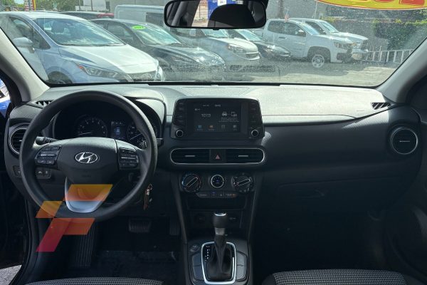 Hyundai Kona SE 2021 -3961- interior - franco automotors
