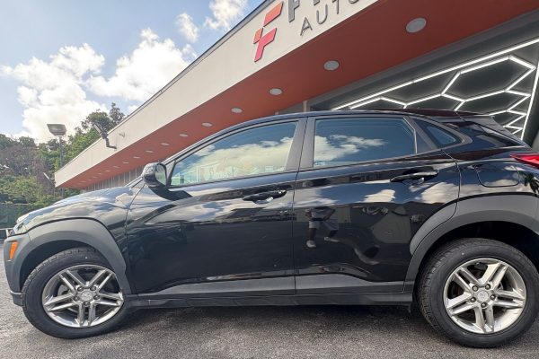 Hyundai Kona SE 2021 -3961- lateral - franco automotors