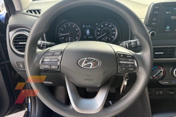 Hyundai Kona SE 2021 -3961- steering wheel - franco automotors