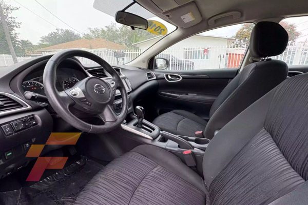 Nissan Sentra SV 2019 - 3825B - front seats - franco automotors