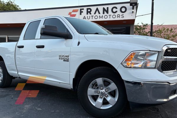 RAM 1500 Classic Quad 2021-3913B-Franco Automotors-Miami