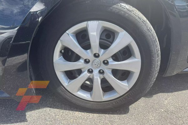 Toyota Corolla LE 2022 - 3665B - wheel - franco automotors